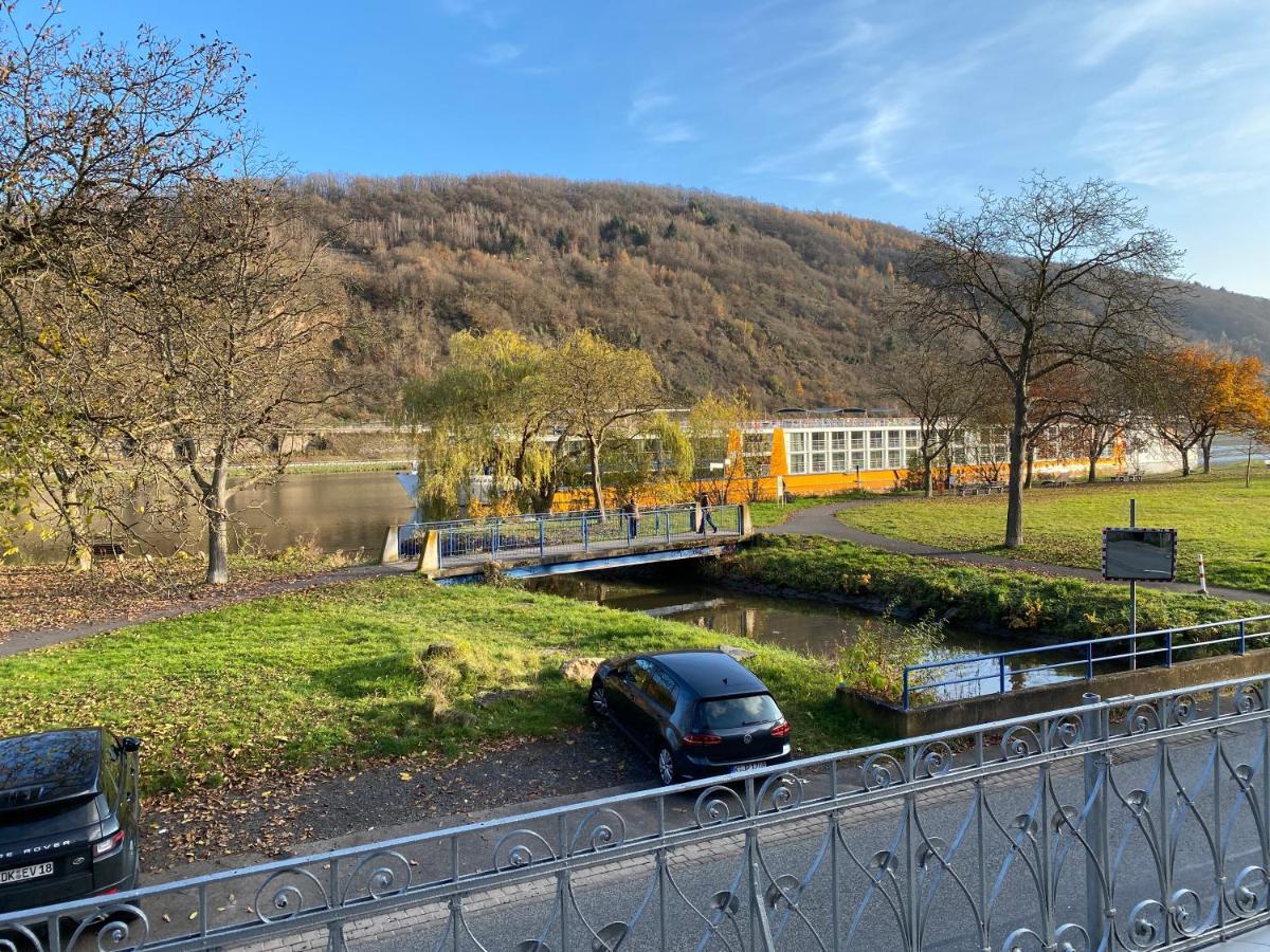 Apartamento Direkter Moselblick I Altbau I 4 Personen I Terrasse Sankt Aldegund Exterior foto